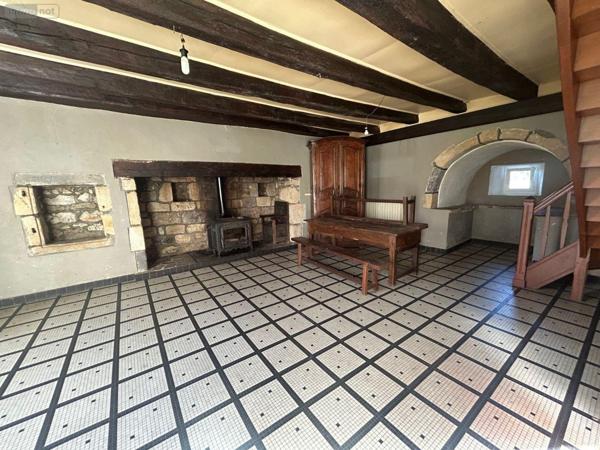 Maison à vendre à Chalvignac dans le Cantal (15200), ref : 15060/1232