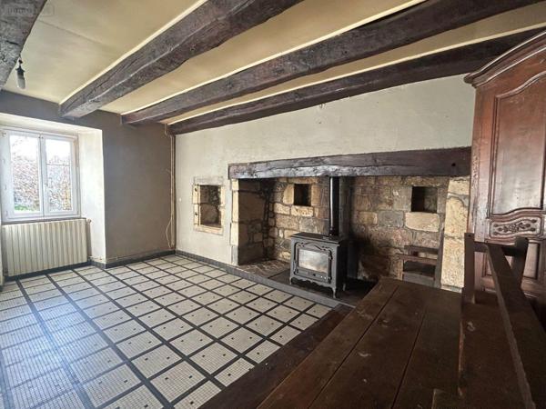 Maison à vendre à Chalvignac dans le Cantal (15200), ref : 15060/1232