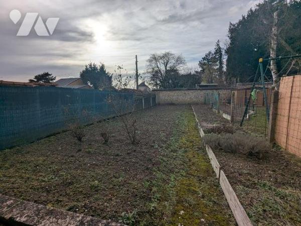 Maison à Vendre à Nogent-le-Rotrou (28400), proche de la Gare, en Eure-et-Loir (28)

Située d...