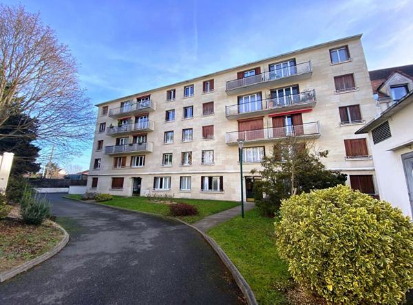 Appartement 2 pièce(s) 52 m2 €250 000 ** - Référence 4382