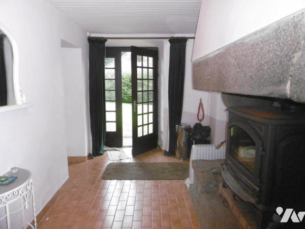 DANS UN TRIANGLE NOUES DE SIENNE - SAINT-POIS - SOURDEVAL 