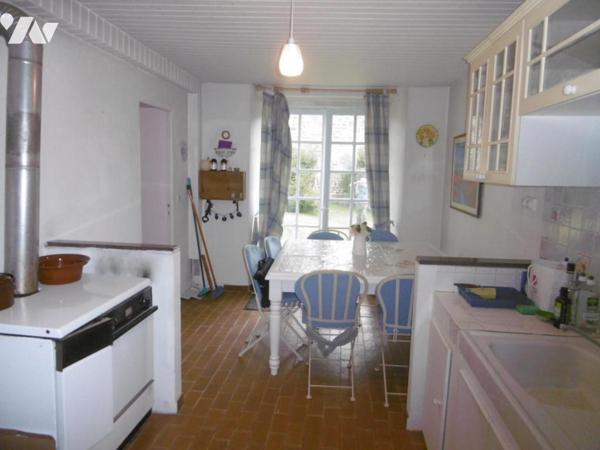 DANS UN TRIANGLE NOUES DE SIENNE - SAINT-POIS - SOURDEVAL 