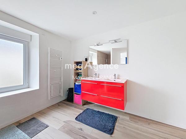 Maison à LE LONGERON, 49710 - 4 pièces 102m²