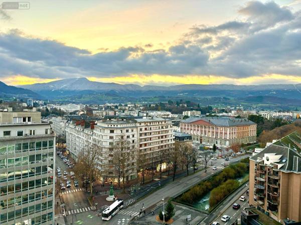 Appartement à vendre à Chambéry en Savoie (73000), ref : 73007-192   
Centre-ville