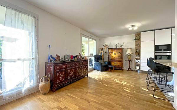 Appartement à vendre    4 pièces • 96,78 m2 Bures-sur-Yvette