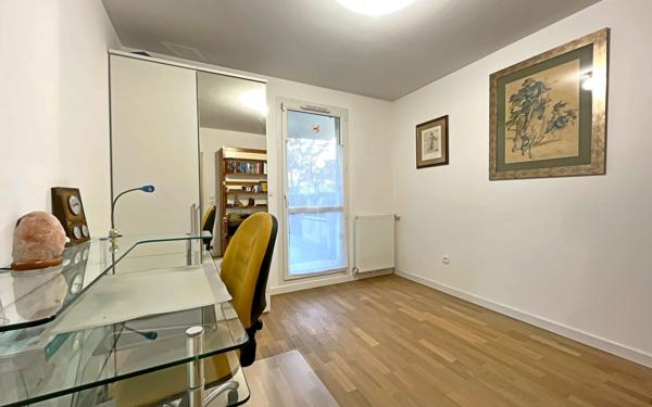 Appartement à vendre    4 pièces • 96,78 m2 Bures-sur-Yvette