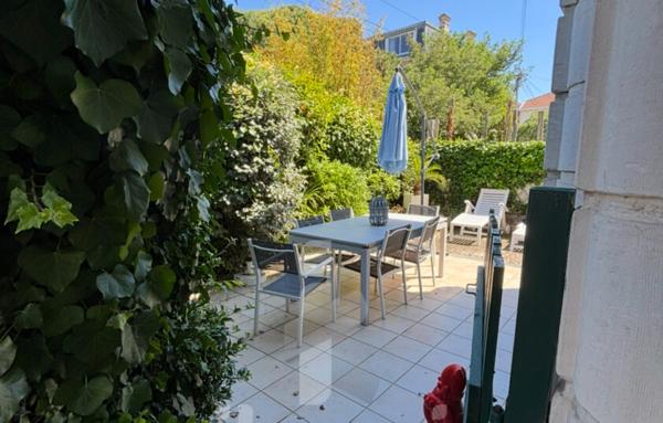 Appartement T3 de plain-pied avec terrasse, accès plage et emplacement idéal   Arcachon