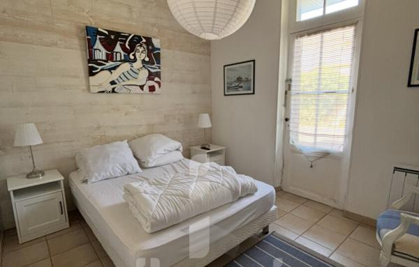 Appartement T3 de plain-pied avec terrasse, accès plage et emplacement idéal   Arcachon