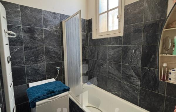 Appartement T3 de plain-pied avec terrasse, accès plage et emplacement idéal   Arcachon