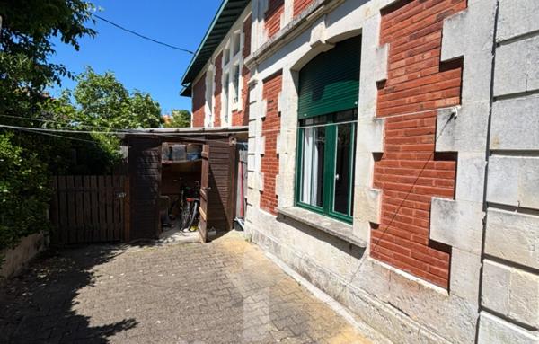 Appartement T3 de plain-pied avec terrasse, accès plage et emplacement idéal   Arcachon