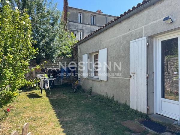 Exclusivité au Centre-ville Rochefort - 2 biens vendus loués sans copropriété