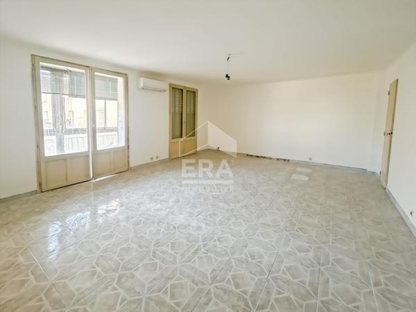 Appartement 3 pièces 83 m2  traversant  Marseille 10e