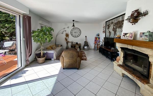 Maison à vendre    7 pièces •  Ceyreste