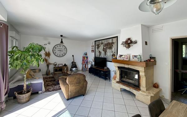 Maison à vendre    7 pièces •  Ceyreste