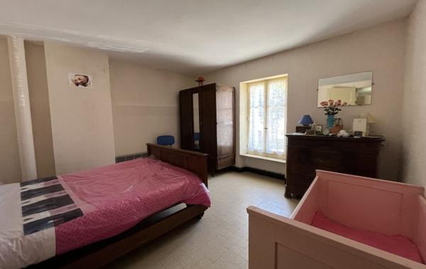 Vente Maison + garage à rénover Ouveillan   