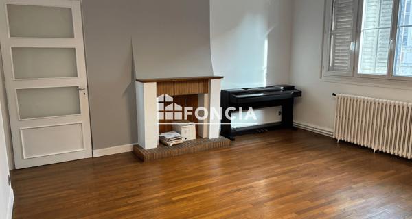 À vendre Appartement 4 pièces 111 m² - Gien 45500