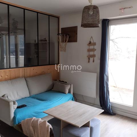 Studio 30m2, terrasse, un parking