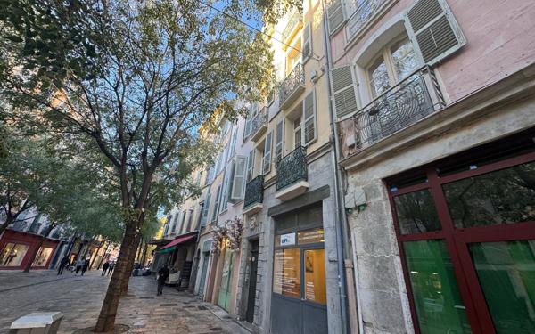 Appartement à vendre    2 pièces • 60 m2 Toulon
