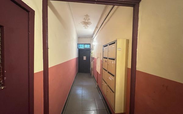 Appartement à vendre    2 pièces • 60 m2 Toulon