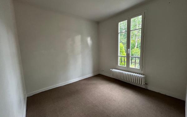 Maison à vendre    5 pièces •  Viroflay