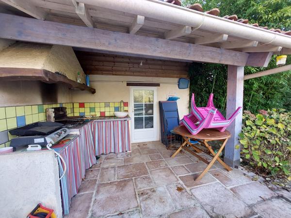 Vançais (79120) Belle maison familiale en pierres entièrement rénovée + gîte