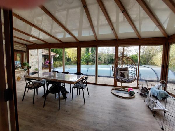 Vançais (79120) Belle maison familiale en pierres entièrement rénovée + gîte