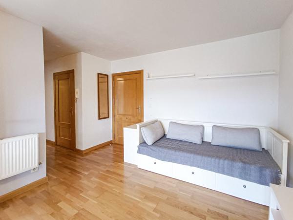 T2 - Terrasse SUD vue montagne et parking en sous sol