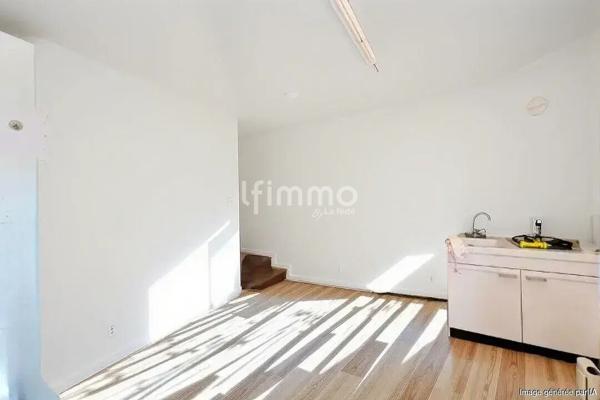 Maison de ville avec jardin à rénover