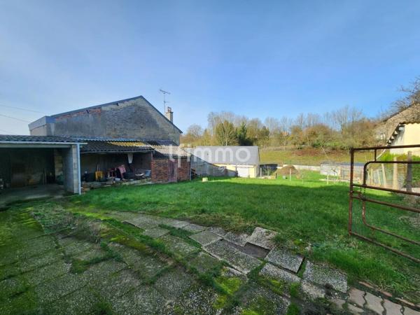 Maison de ville avec jardin à rénover