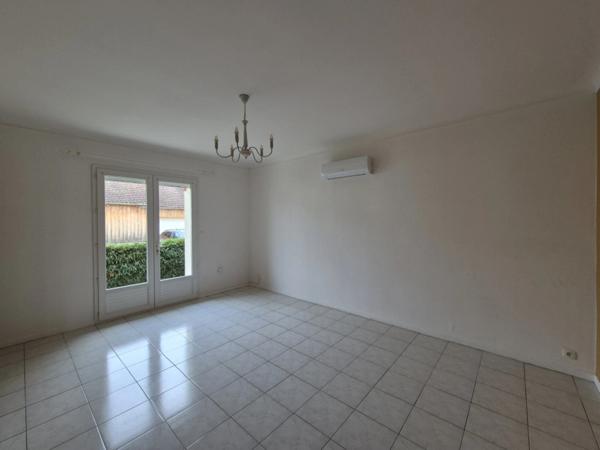 Maison de plain-pied avec jardin clos et prestations récentes – Condom (32100)