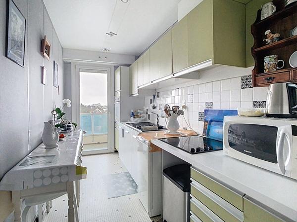 Nantes Rond-Point de Rennes - T3 avec belle vue avec terrasse et garage en sous-sol