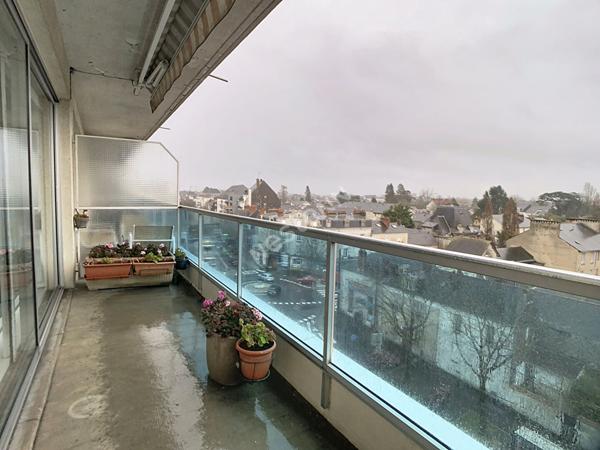 Nantes Rond-Point de Rennes - T3 avec belle vue avec terrasse et garage en sous-sol