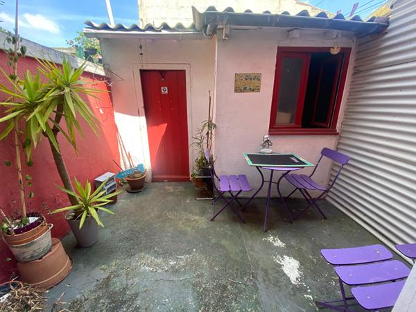 Maison de faubourg avec patio située à ROCHEFORT