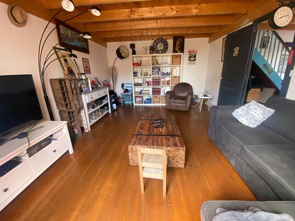 Maison de faubourg avec patio située à ROCHEFORT