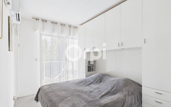 Appartement à vendre    3 pièces • 72,53 m2 Mandelieu-la-Napoule