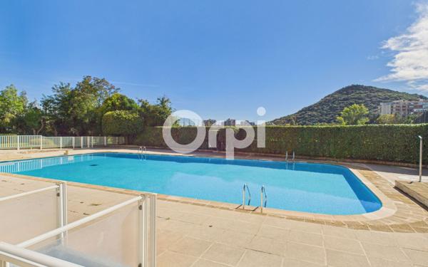 Appartement à vendre    3 pièces • 72,53 m2 Mandelieu-la-Napoule