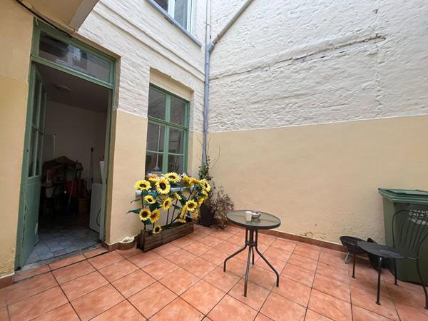 Immeuble de rapport Calais de 2 lots de120 m2, rez de chaussée commercial + appartement T4