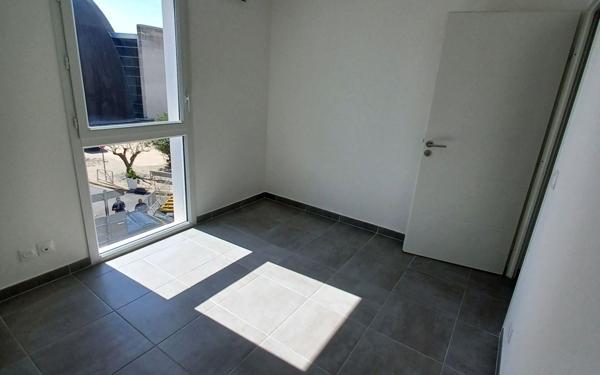 Appartement à louer    3 pièces •  Istres