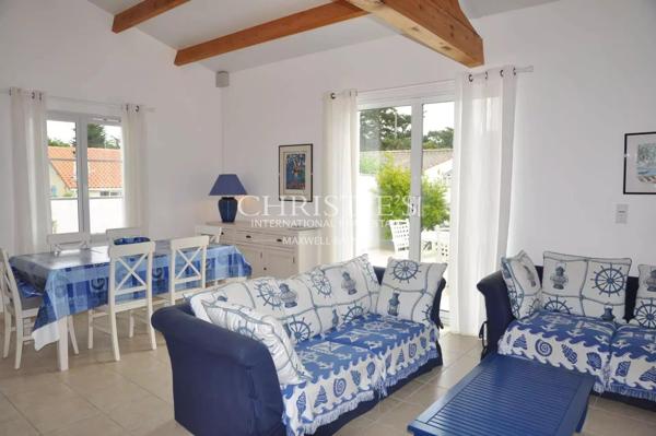 Saint-Georges-d’Oléron – Propriété d’exception composée de 6 Gîtes avec piscine, à deux pas de la plage