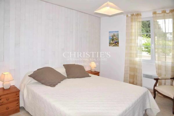 Saint-Georges-d’Oléron – Propriété d’exception composée de 6 Gîtes avec piscine, à deux pas de la plage