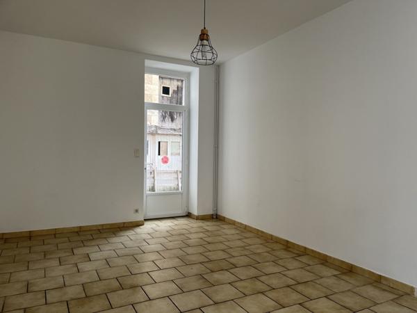 Maison à vendre |  Chalais |  5 pièces | 98 m²