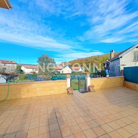A VENDRE LAVELANET VILLA / JARDIN / GARAGE