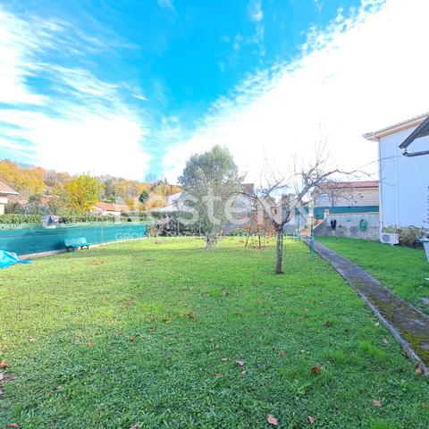A VENDRE LAVELANET VILLA / JARDIN / GARAGE