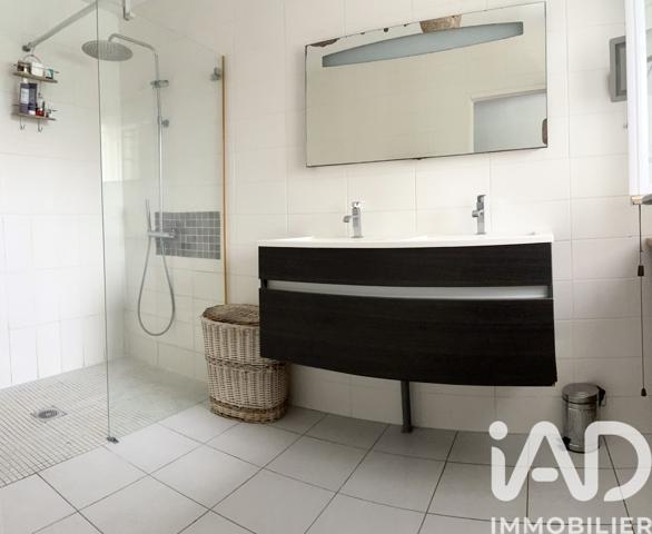 Maison à vendre 6 pièces 170 m² Le Taillan-Médoc