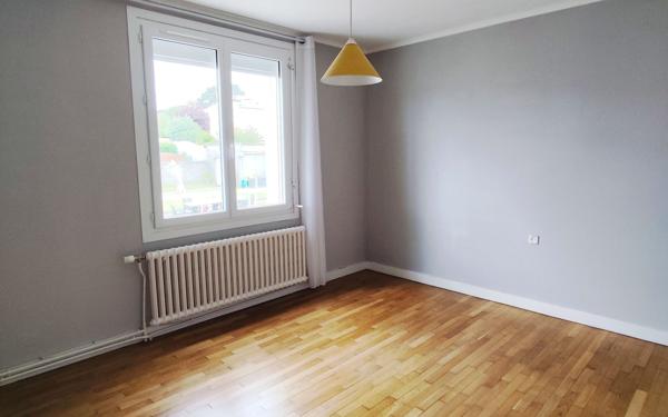 Maison à vendre    6 pièces •  Saint-Renan