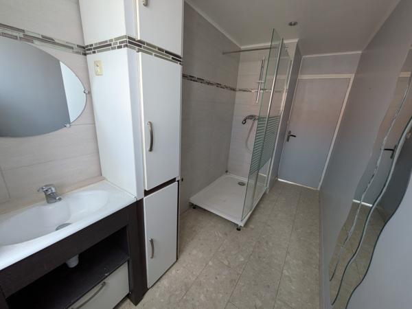 Tourcoing (59200) Tourcoing - Appartement de 85,70 m2 - 4 chambres - 1er étage avec ascenseur