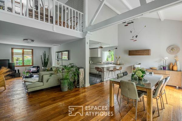 Élégante maison familiale ouverte sur jardin et piscine