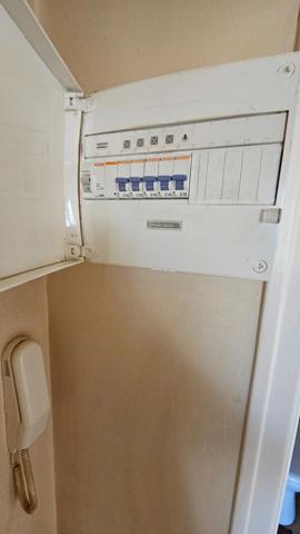 EN EXCUSIVITE : Hyper centre Appartement de type 5 au 6eme étage avec ascenseur , cave et grand balcon