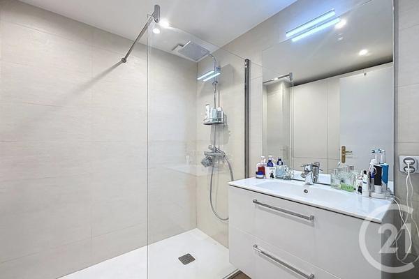 Appartement à vendre  3 pièces - 62,43 m2 MOUGINS - 06