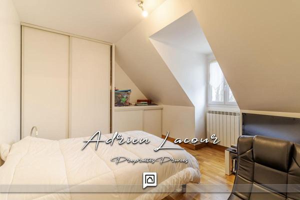 Maison Romorantin Lanthenay 12 pièce(s) 222 m2